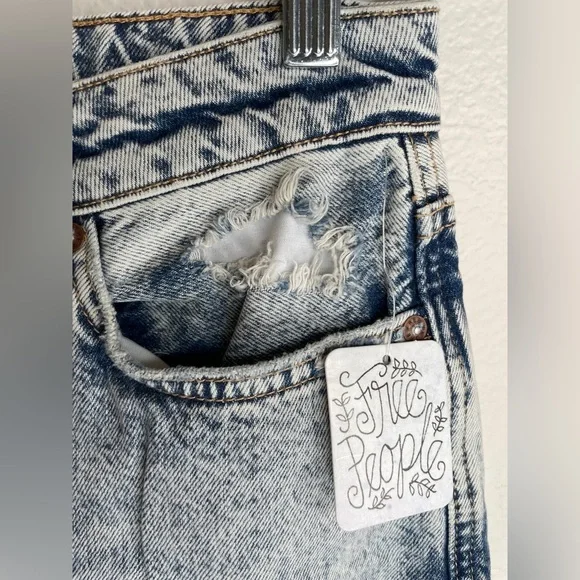 NWT We The Free My Own Lane Jeans Size 28 In Indigo Straight Leg Denim - Picture 7 of 11